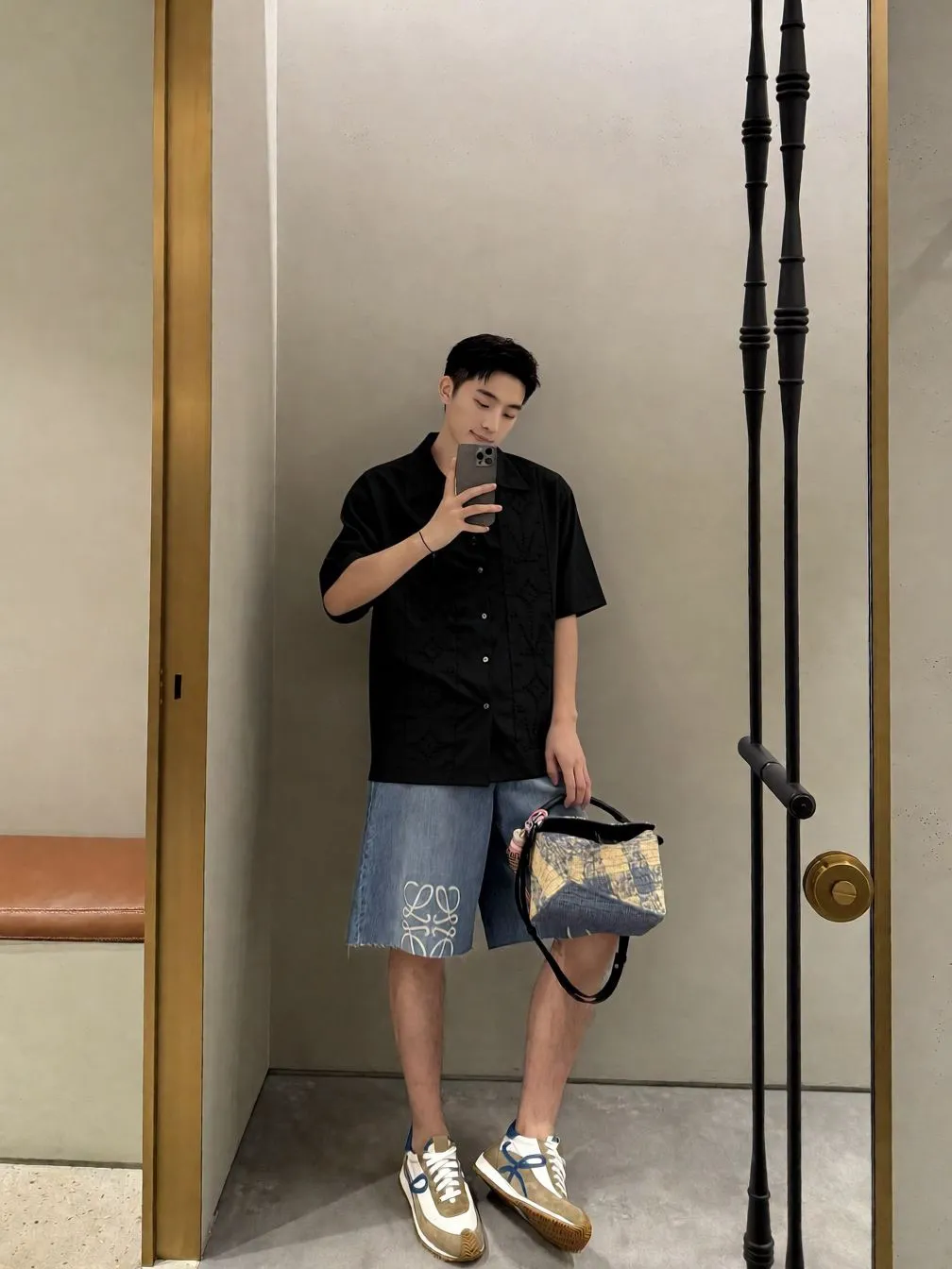 Louis Vuitton/Louis Vuitton presbyopic hollow embroidered short-sleeved shirt